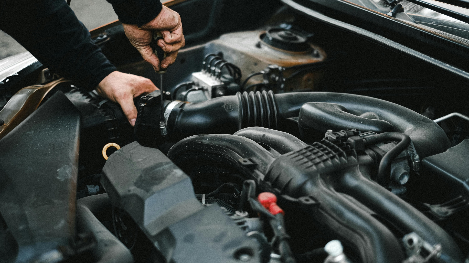 Lexus V8 Engine: LS400 Reliability, Common Leaks, and What to Check Before You Buy