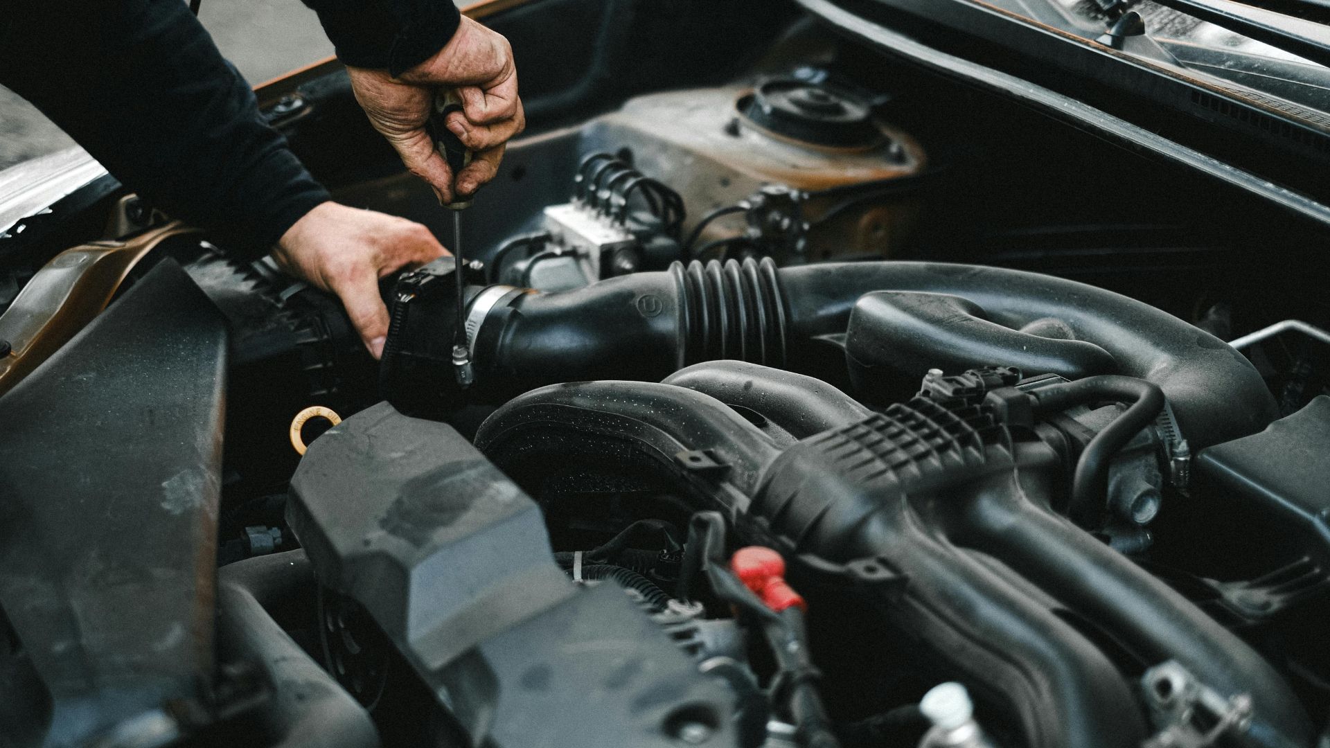 Lexus V8 Engine: LS400 Reliability, Common Leaks, and What to Check Before You Buy